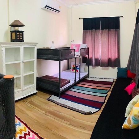 Baan Mae Somkid Homestay Sukhothai Bagian luar foto