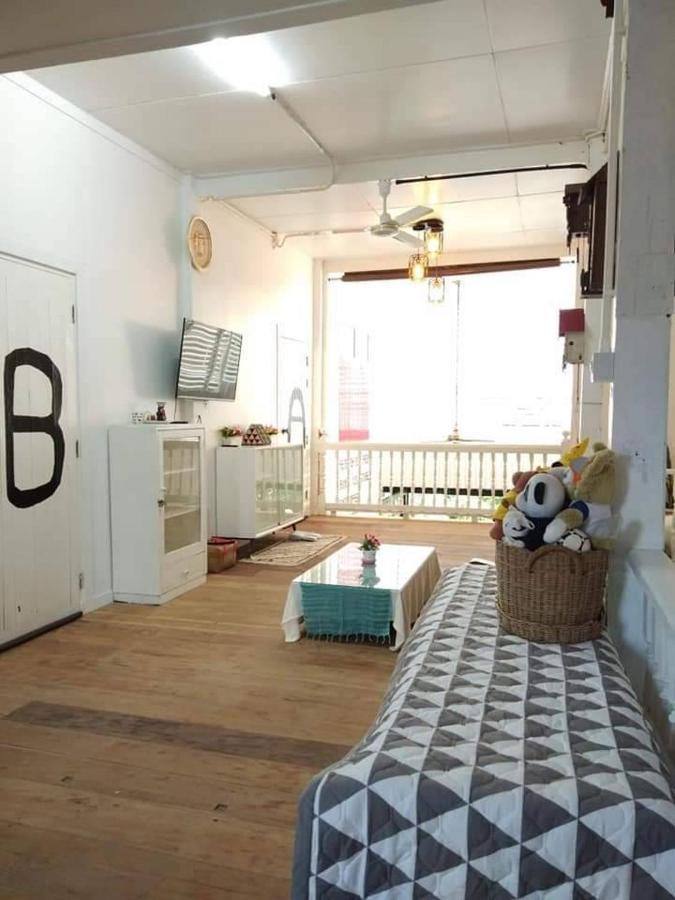 Baan Mae Somkid Homestay Sukhothai Bagian luar foto